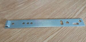 FRAMEFIX SMARTS1LUG Smart Frame Fixing Strap 1 Lug 200mm BZP (Per EACH)
