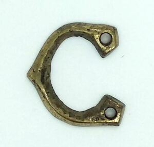 KIRKPATRICK B1976/C +B1976/C Letter 1.3/4 'C' Antique Brass (Per EACH)