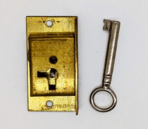 Cupboard Lock Cut 1 Lever 1.1/2 Right Hand 1Key (Per EACH)